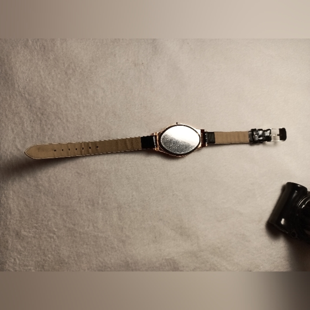 Rose Gold Color Watch - Picture 8 of 12